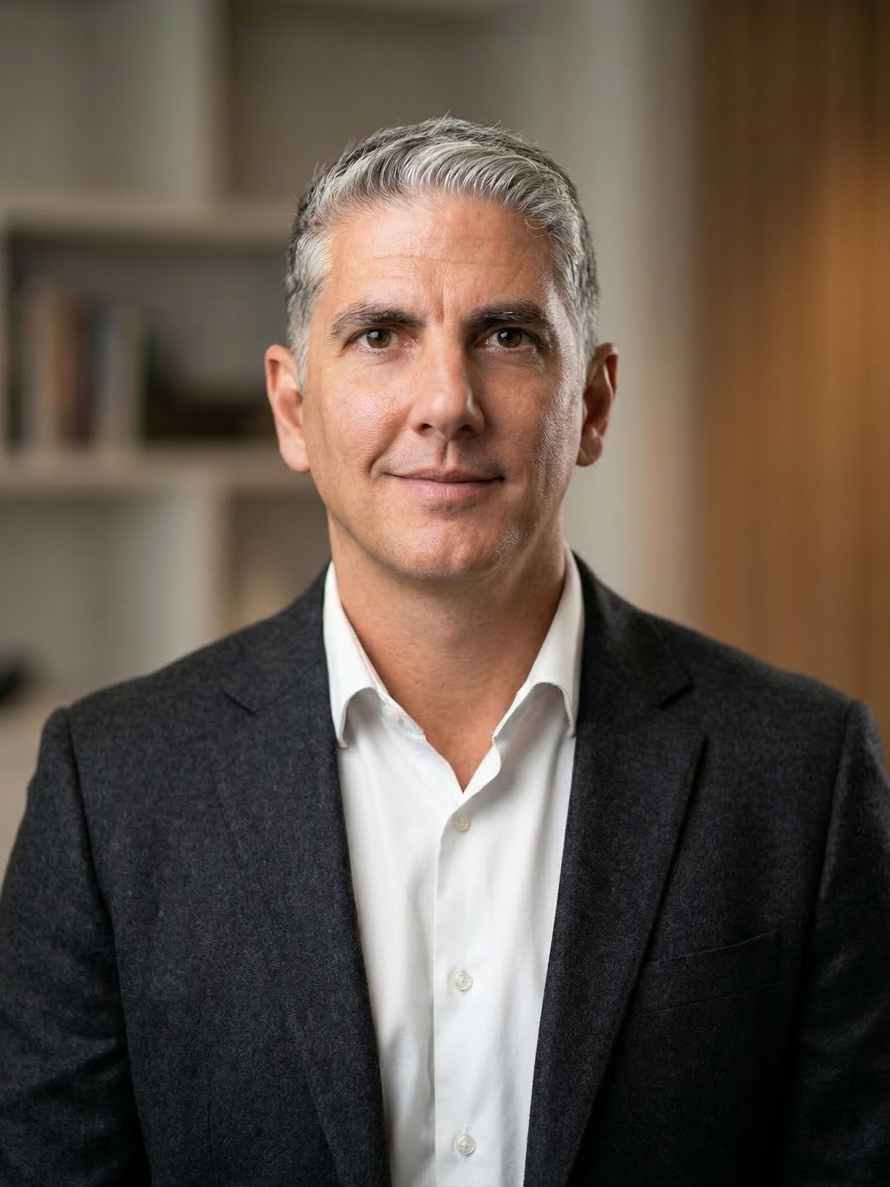 Thiago Lourenço Silveira — Avaliador Imobiliário e Corretor